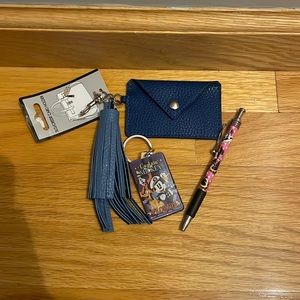 Disney keychain and pen set